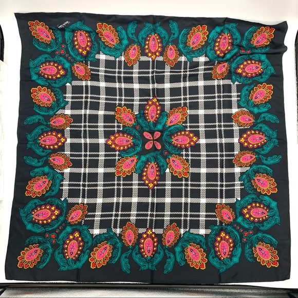 Diane Von Furstenberg Accessories - Diane Von Furstenberg Oversized Silk Scarf